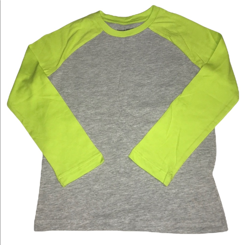 NWOT Amazon Essentials Color Block Tee - Green & Gray - Size XS
